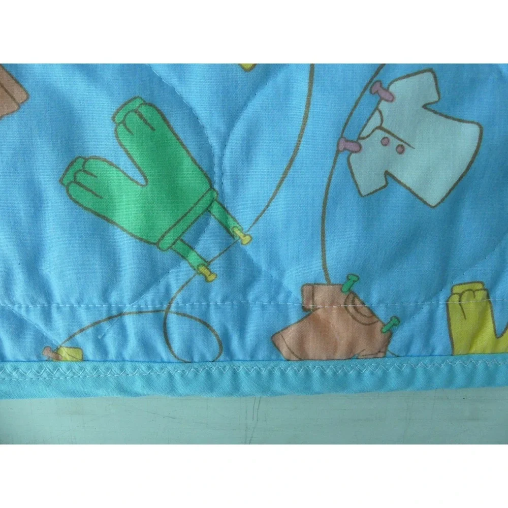 Vtg Nursery‎ Rhyme Childs Quilt Old Woman in Shoe Rabbits Blanket Clothesline